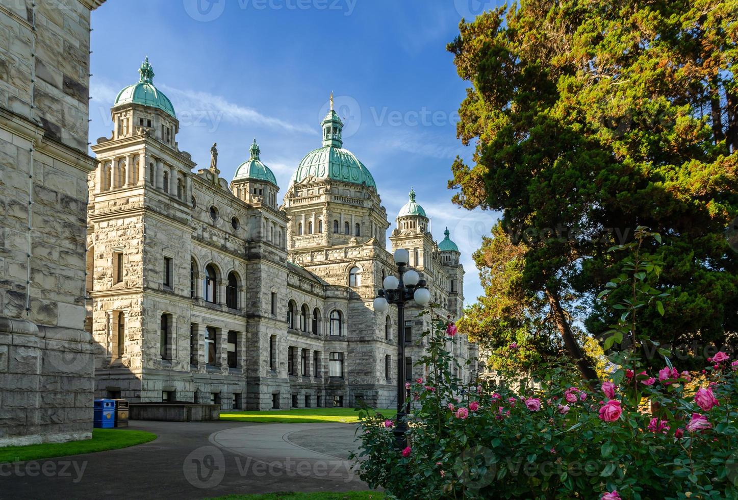 edificios del parlamento británico de columbia en victoria, canadá foto