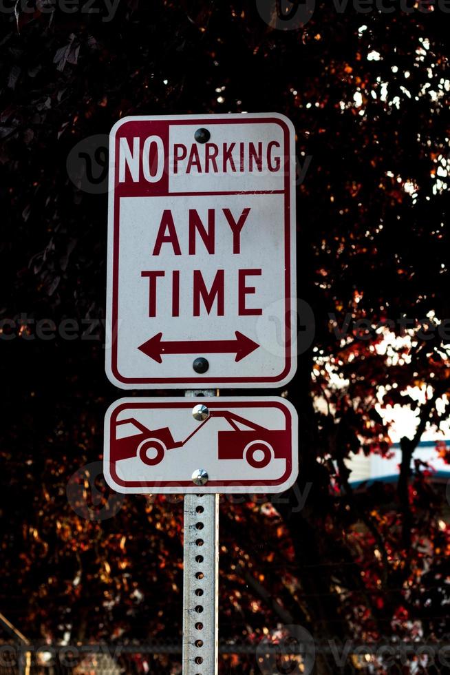 no estacionar en ningún momento la zona de remolque firmar en un post foto