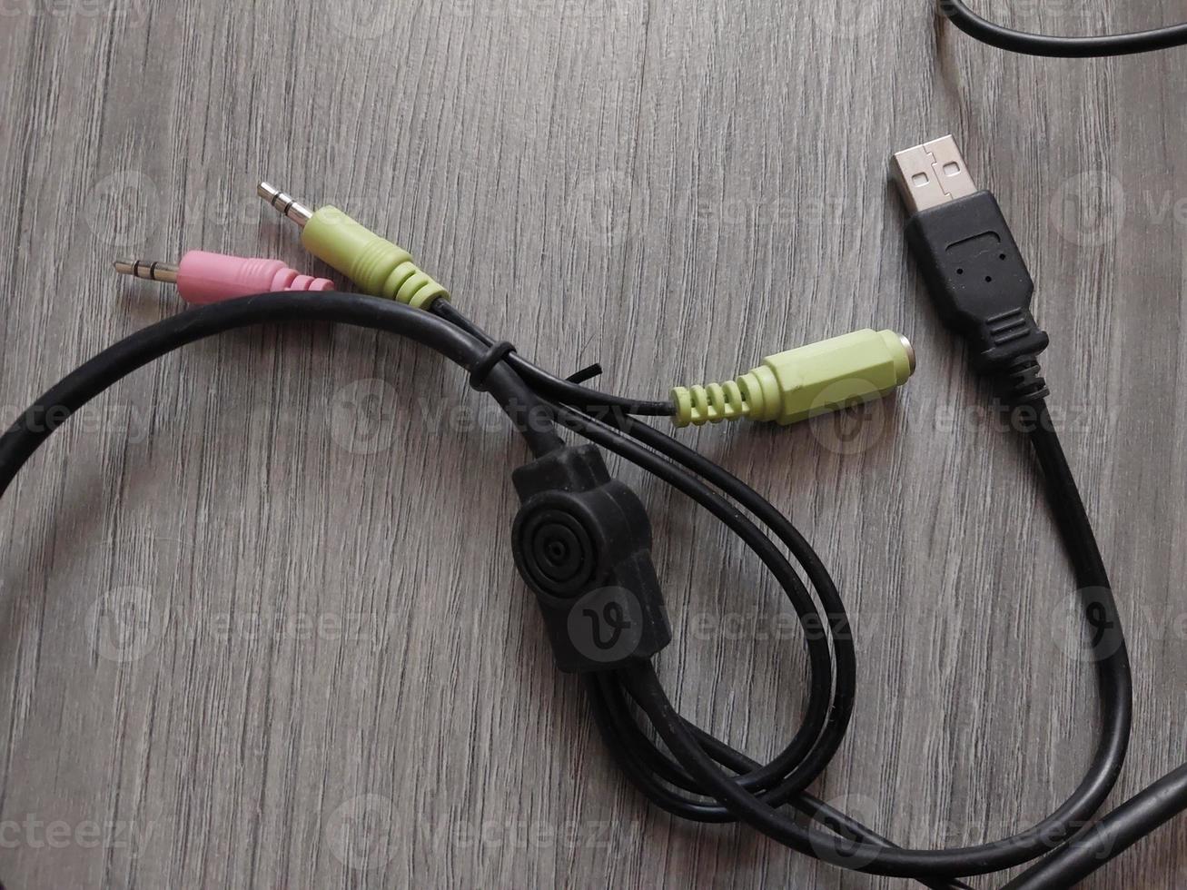 Electrical computer wires for current and information transfer photo