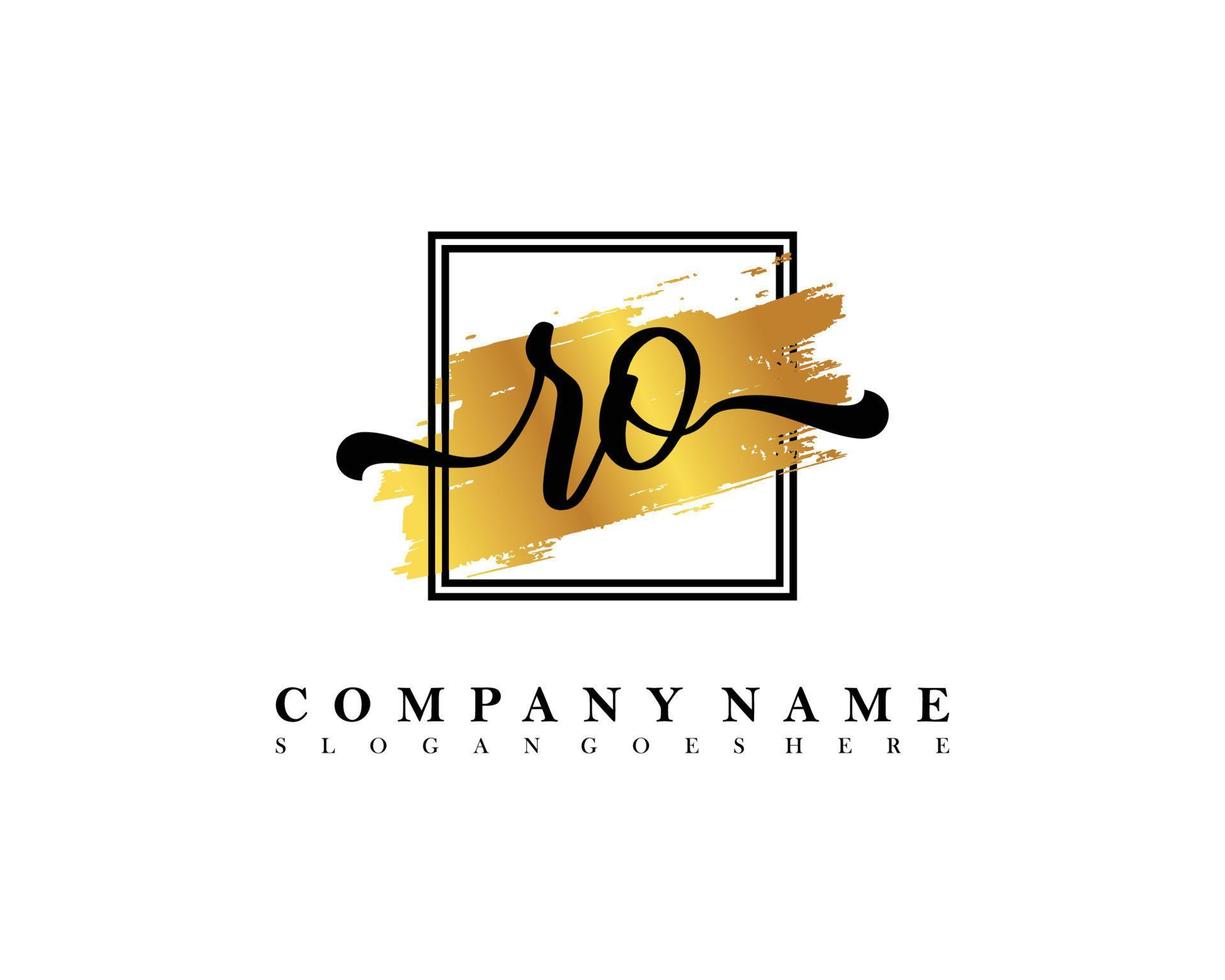 RO Initial handwriting logo concept 15534562 Vector Art at Vecteezy