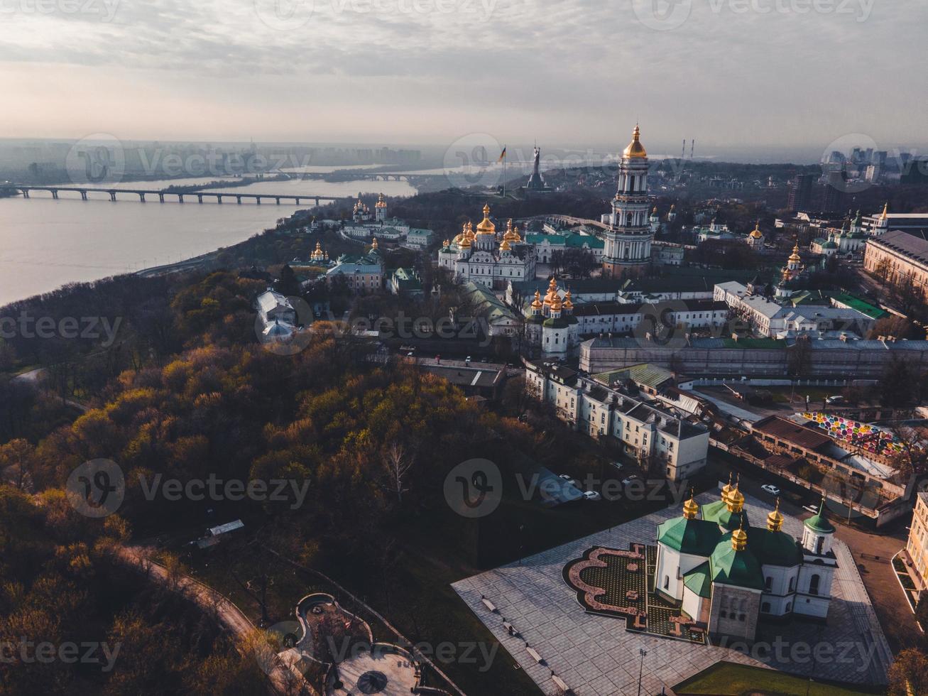 kiev pechersk lavra, kiev monasterio de las cuevas, en kiev, ucrania foto