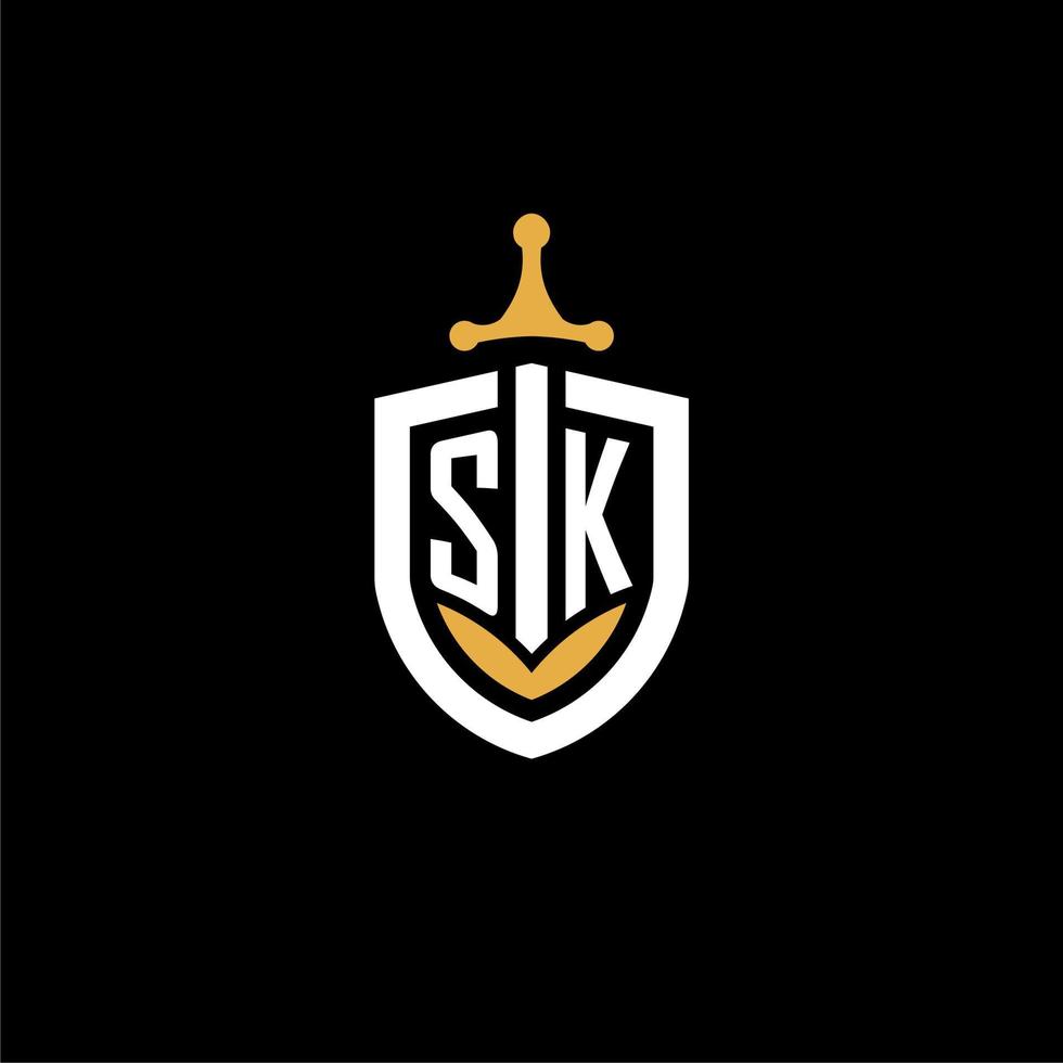 Creative letter sk logo gaming esport con ideas de diseño de escudo y espada vector