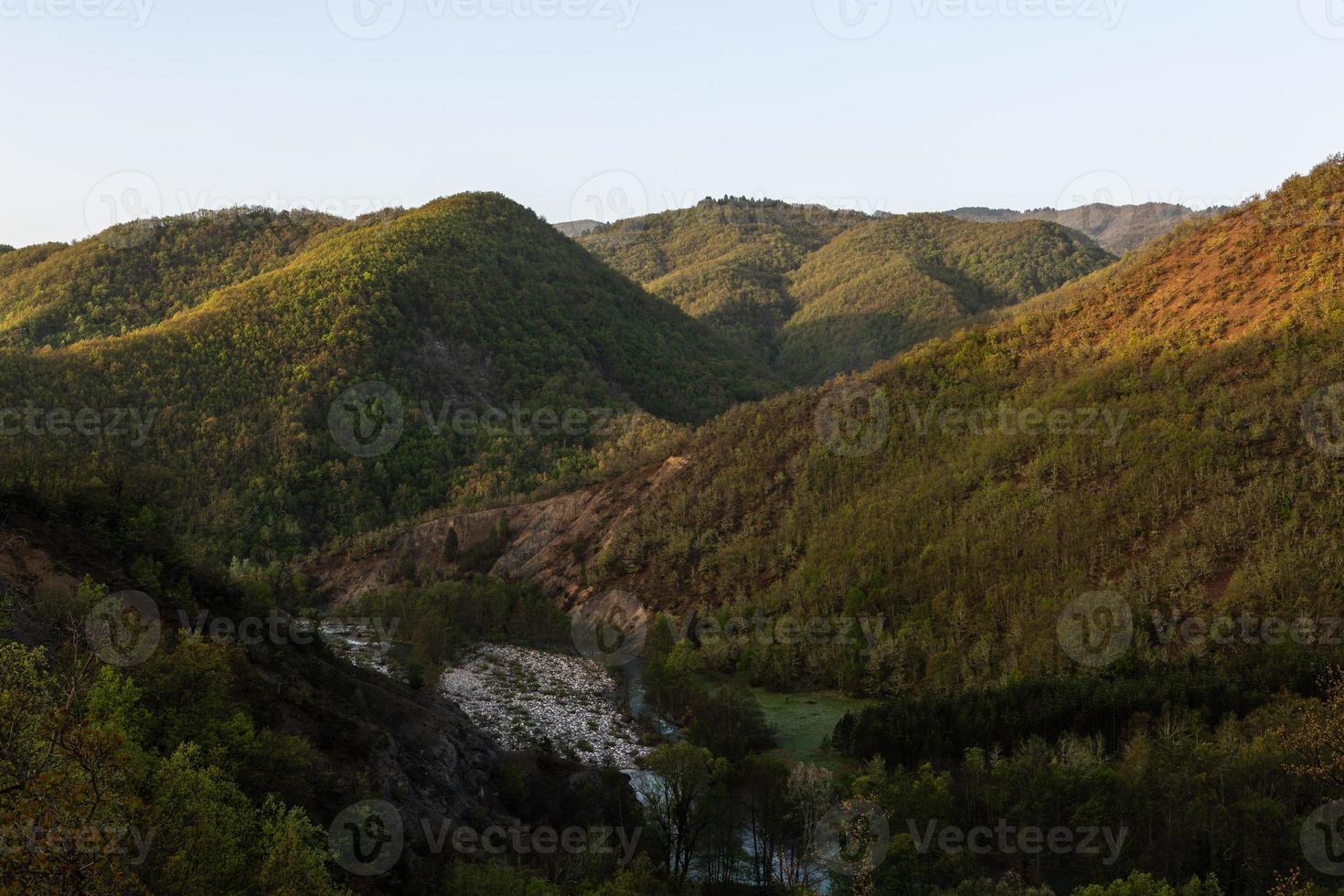 paisajes primaverales de las montañas de grecia foto