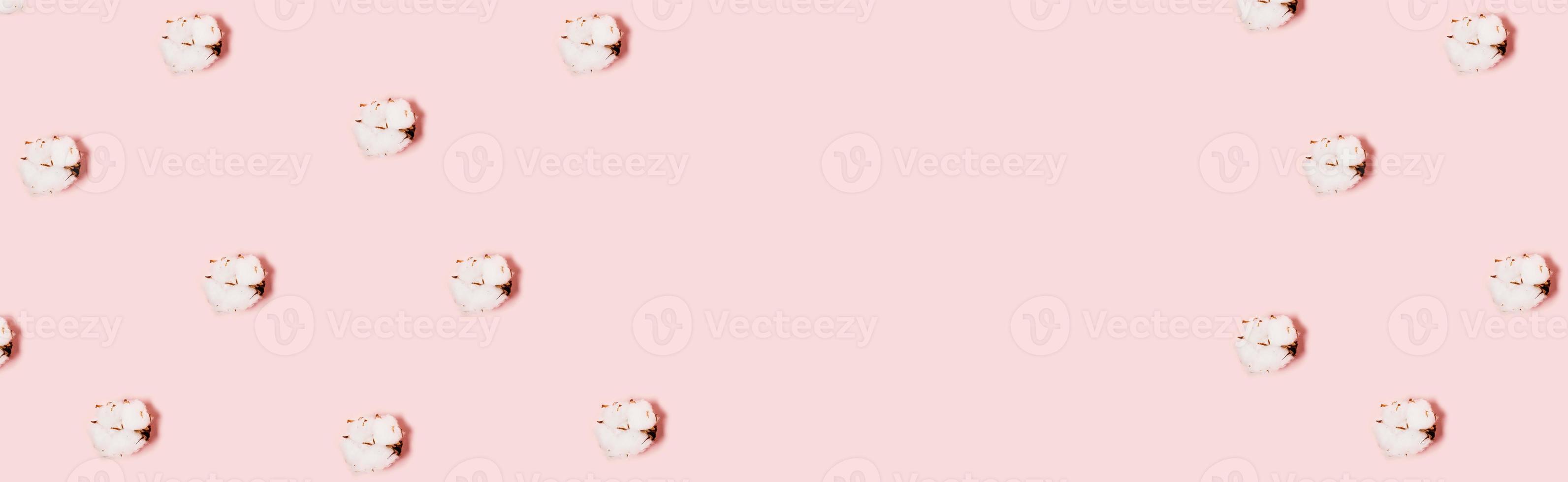 Zero waste accessories on pink background. photo