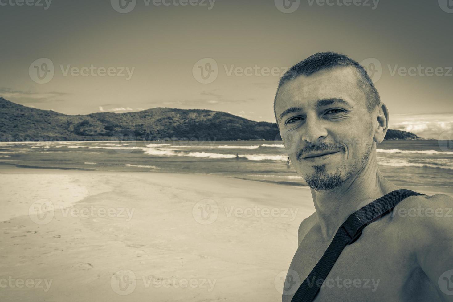 turista viajero ilha grande lopes mendes playa panorama brasil. foto