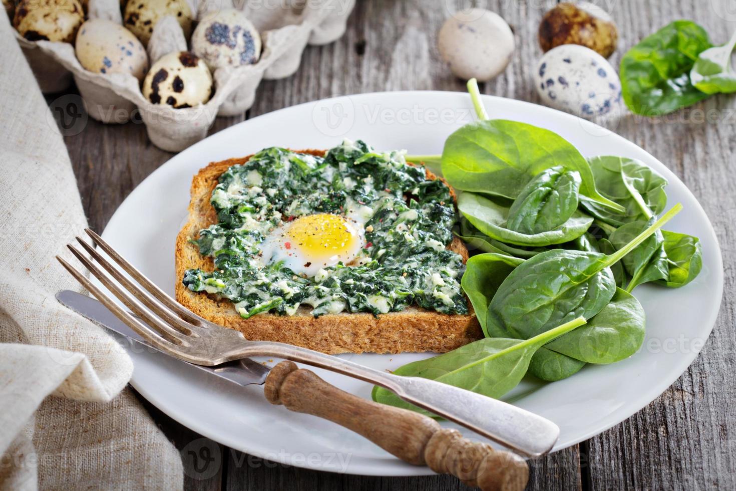 Spinach and egg sandwich photo