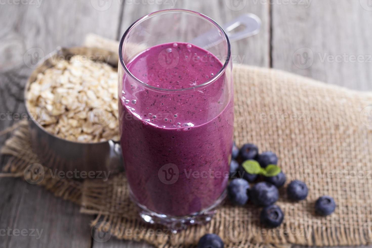 Smoothie with blueberries and oatmeal photo