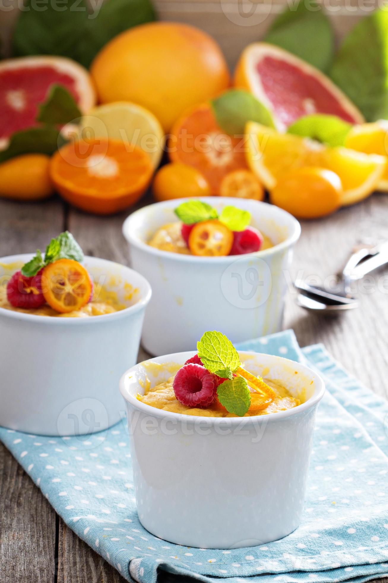 Citrus pudding in smal ramekins 15704705 Stock Photo at Vecteezy