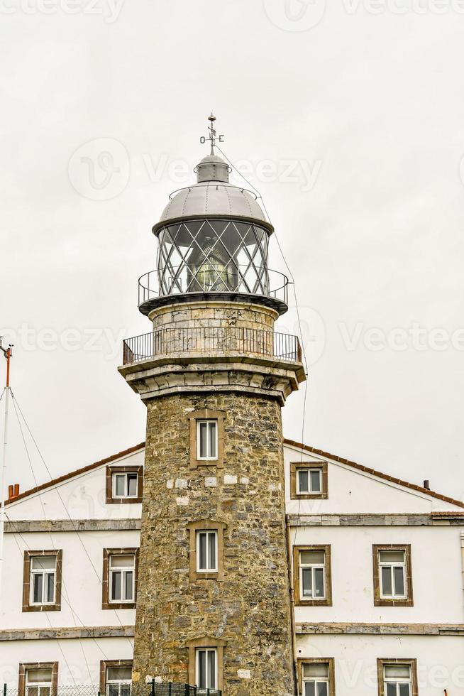 faro junto al mar foto