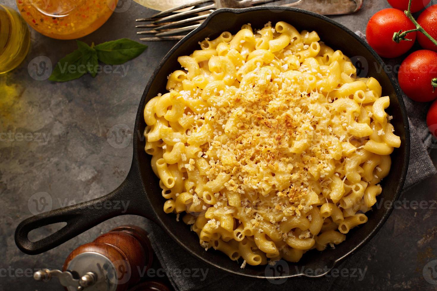 Macaroni and cheese in a cast iron pan photo