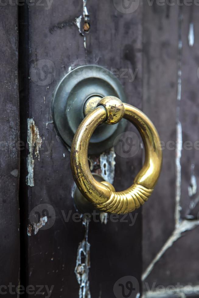 Door knocker detail photo