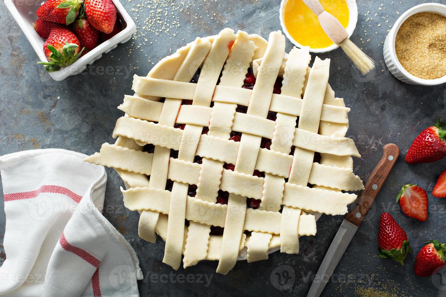 Making strawberry pie photo