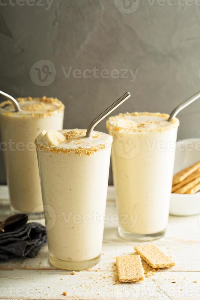 Banana and cookies milkshake photo