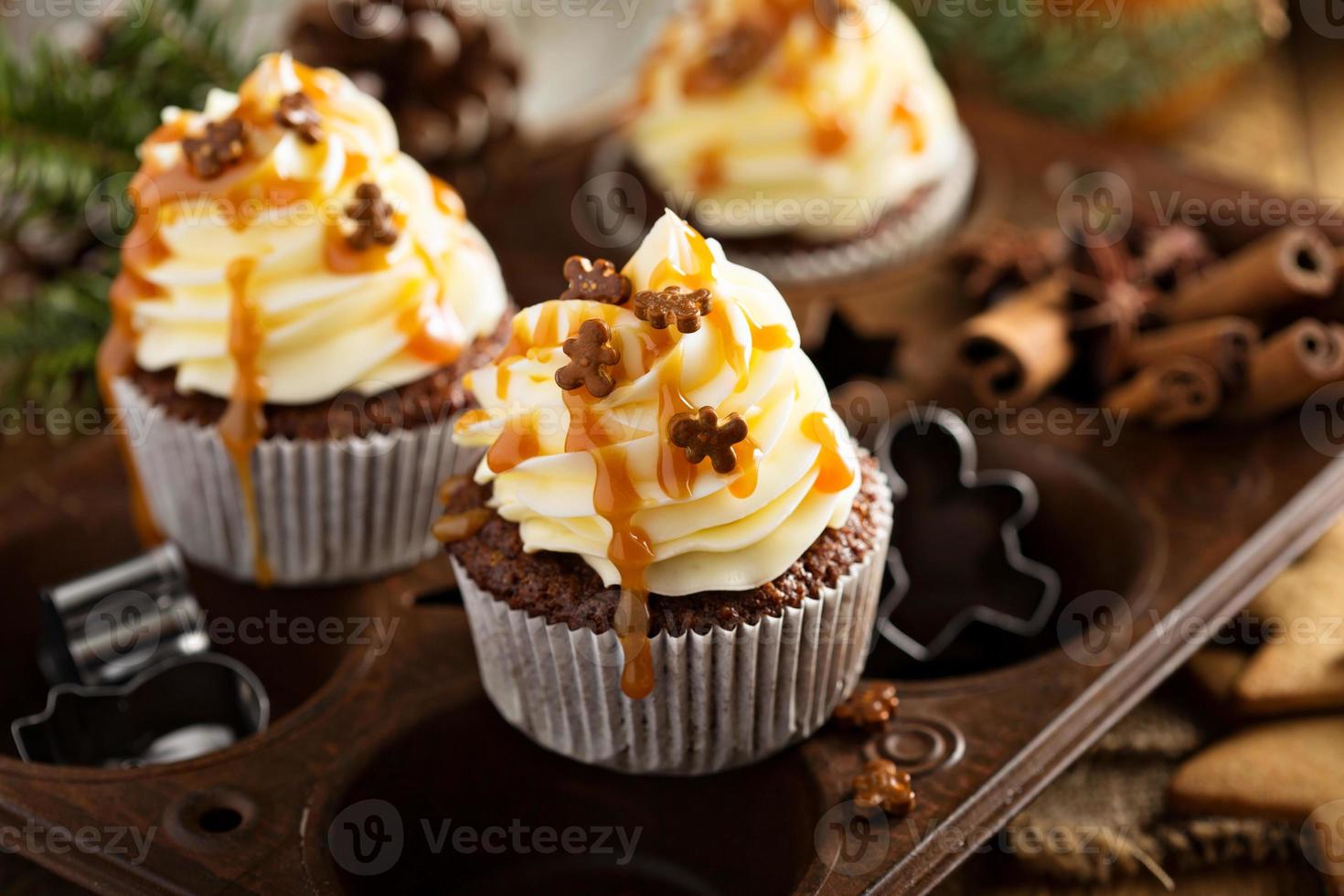 Gingerbread men cupcakes with caramel photo