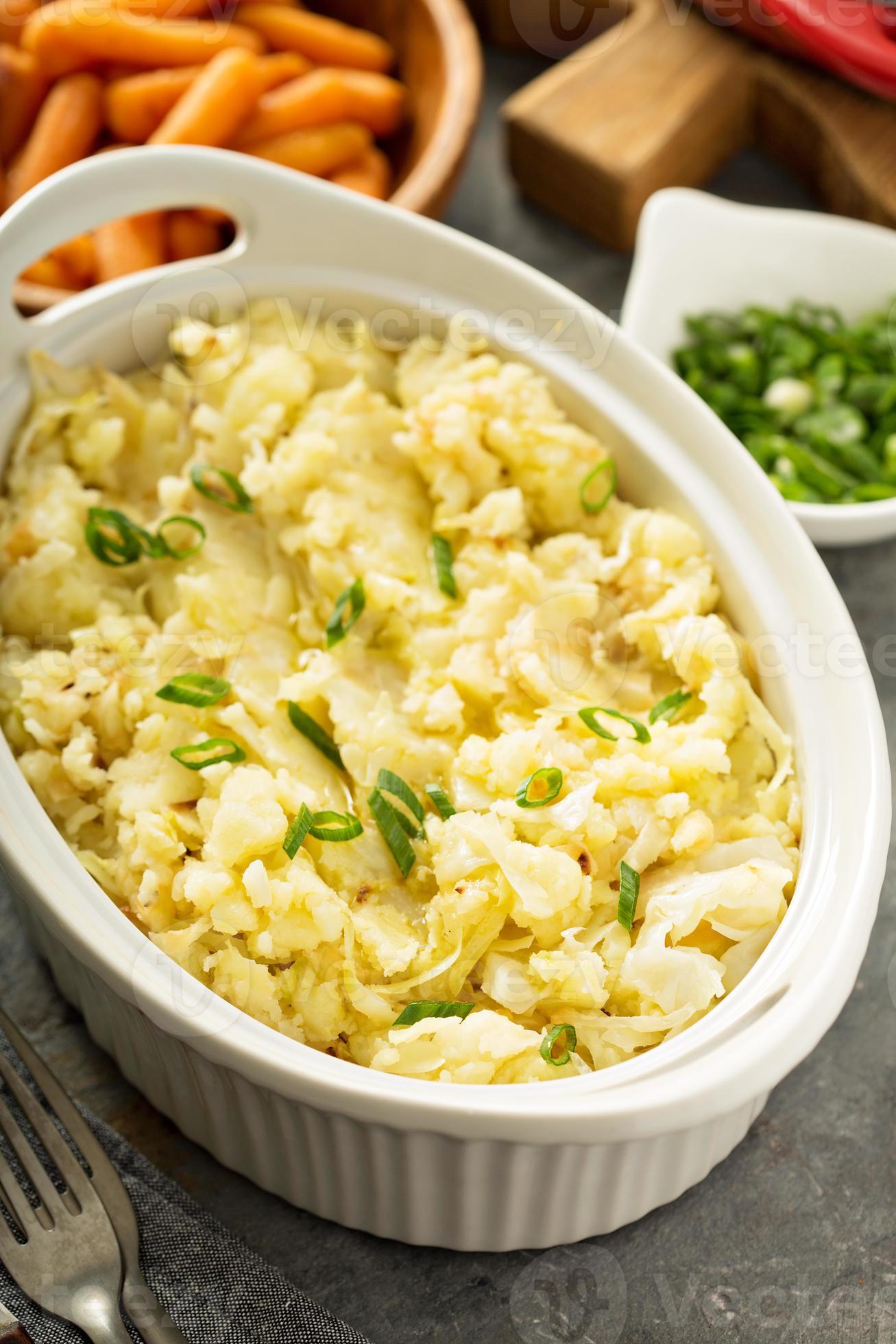 Colcannon, potatoes and cabbage dish 15760370 Stock Photo at Vecteezy
