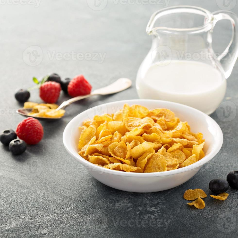 Cornflake cereals in a bowl photo