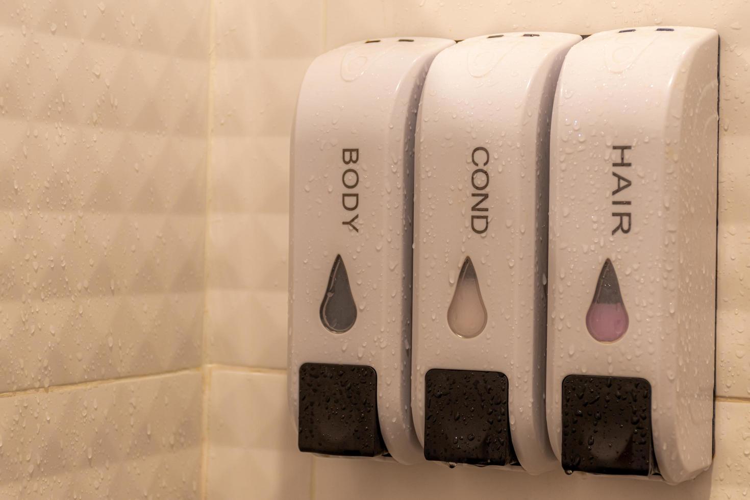 Hand Press Type Wall-mounted Manual Liquid Soap Dispensers Shampoo Holder photo