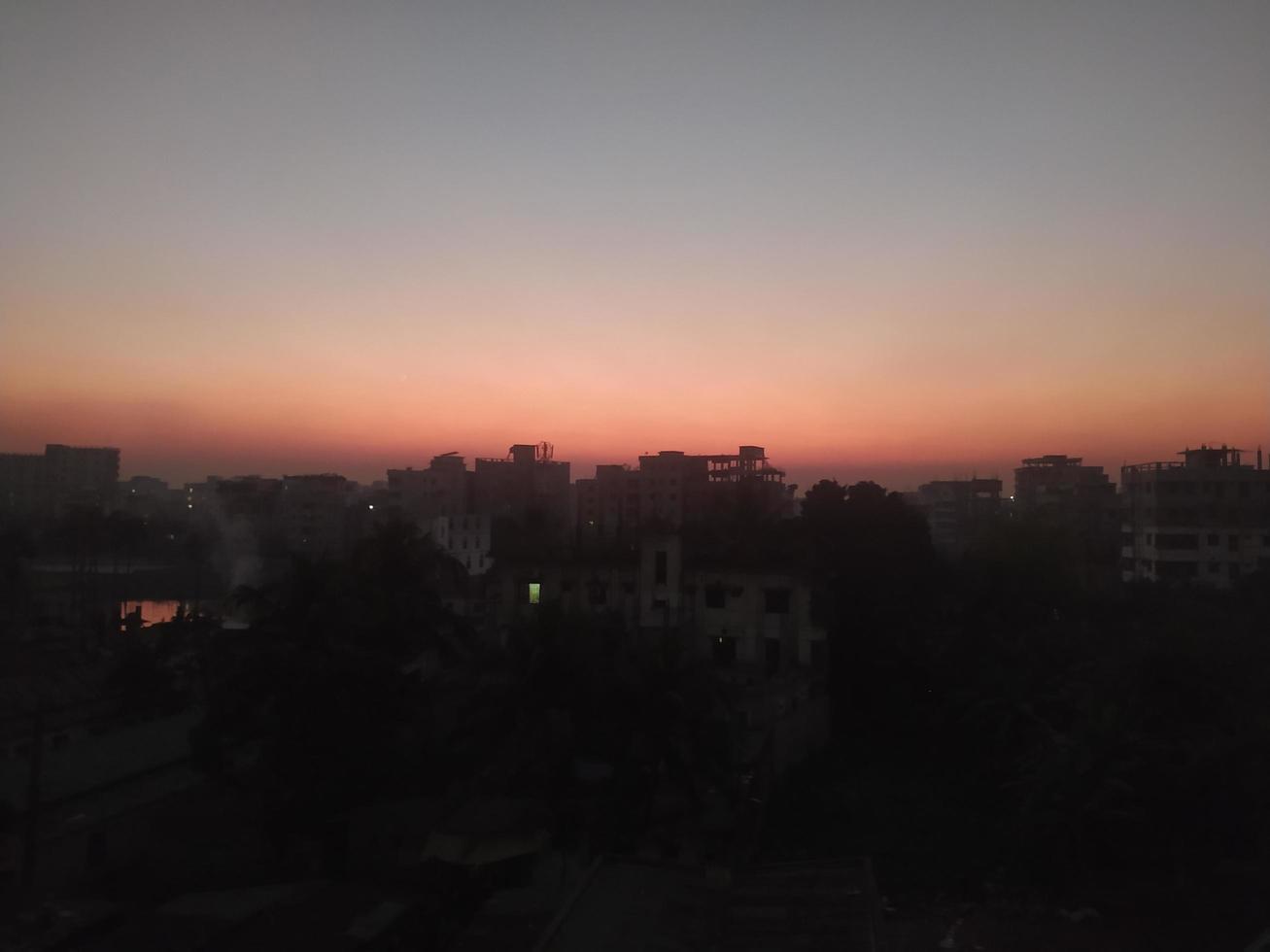 noche puesta de sol dhaka baja luz arial tiro foto