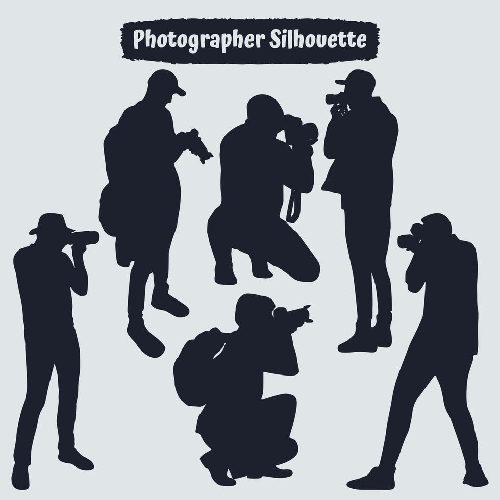 colección de siluetas de fotógrafo en diferentes poses vector