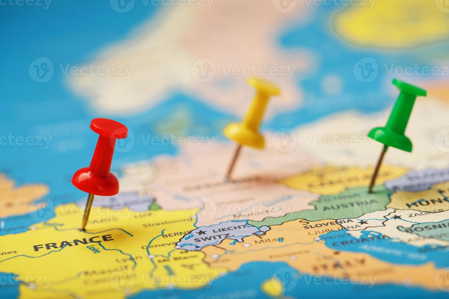 The multi-colored buttons indicate the location and coordinates of your destination on the Map of the Country photo