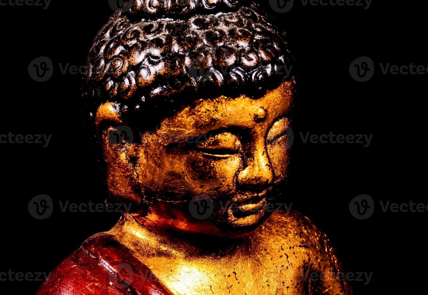 Small Buddha statue photo