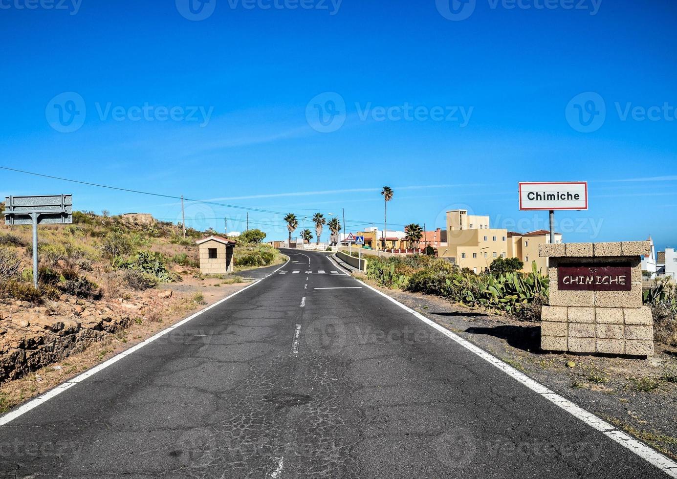 vista de la carretera en chimiche, islas canarias foto