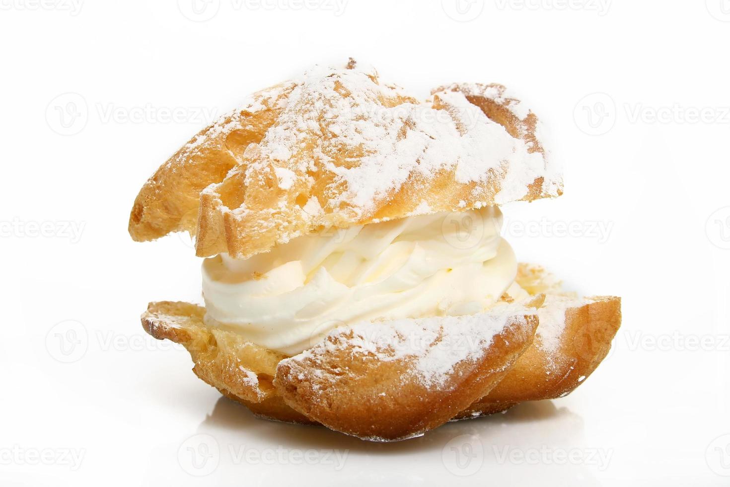donut aislado sobre fondo blanco foto