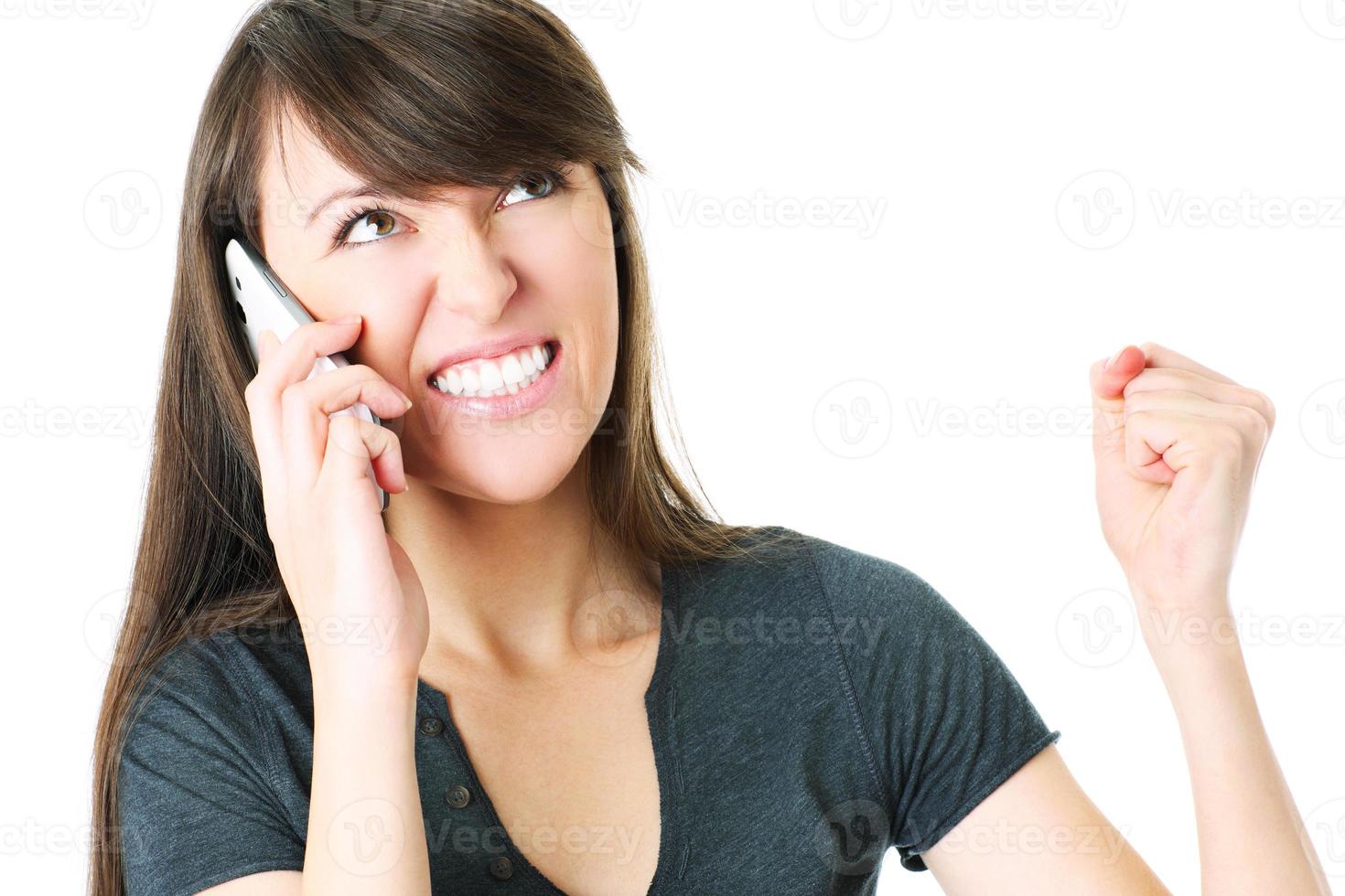 mujer feliz en el telefono foto