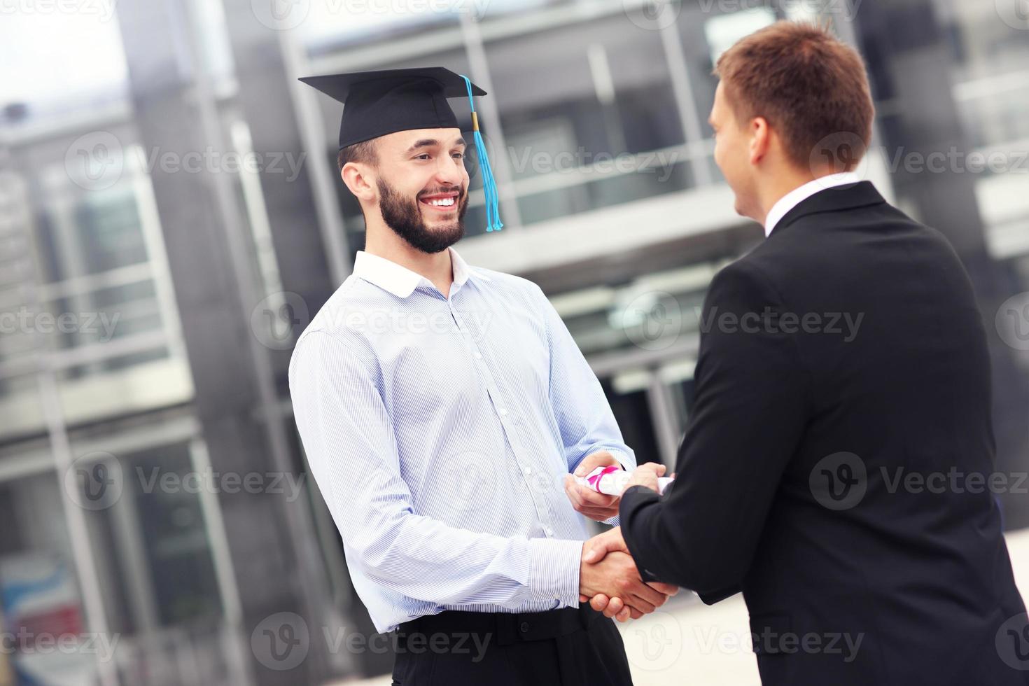 estudiante en la ceremonia de graduación foto