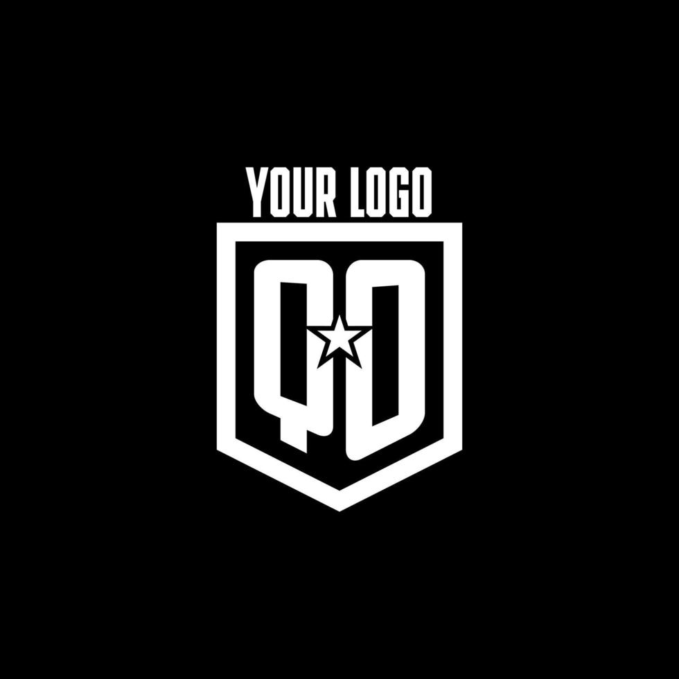 logotipo de juego inicial qo con diseño de escudo y estrella vector