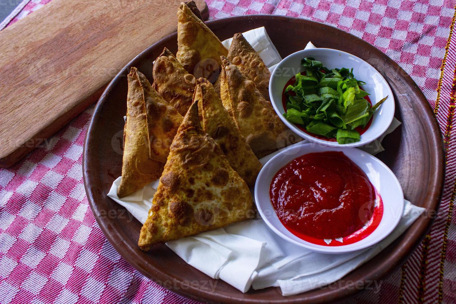 Samosas Recipe with Indian Tomato Sauce - NZ Herald