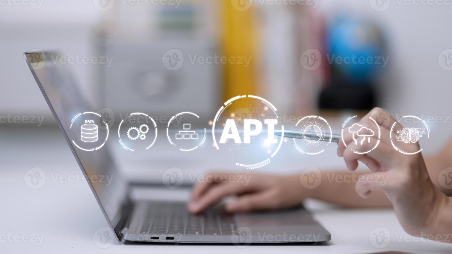 api - interfaz de programación de aplicaciones. herramienta de desarrollo de software. negocio, tecnología moderna, Internet y concepto de redes. foto