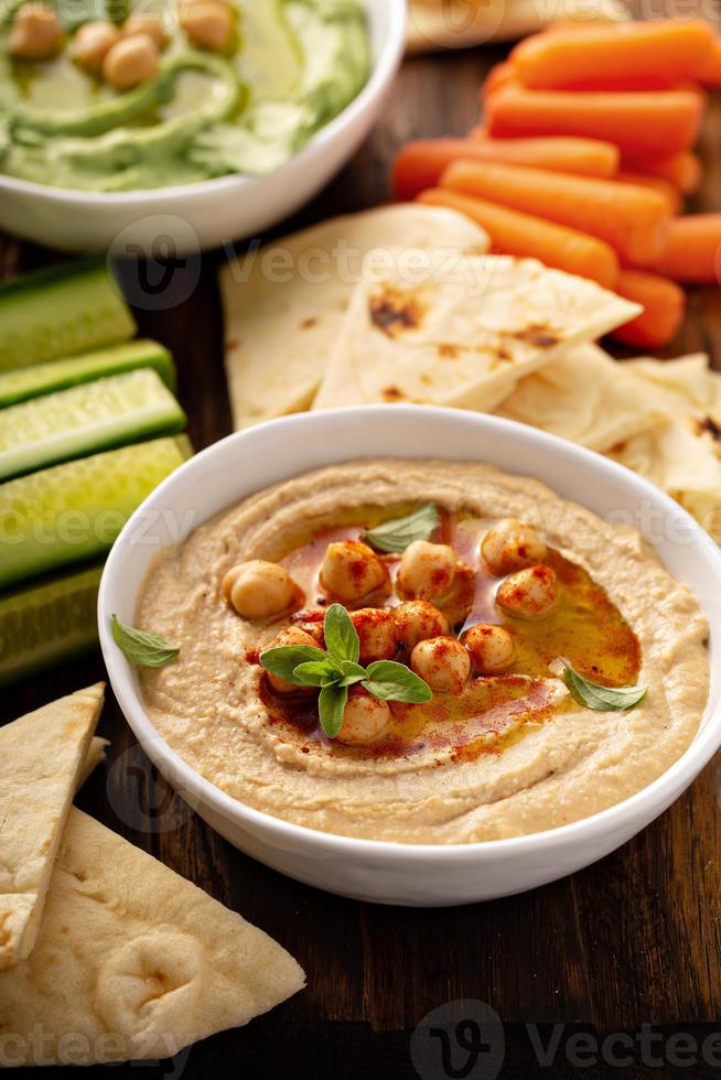 Homemade hummus with flatbread photo