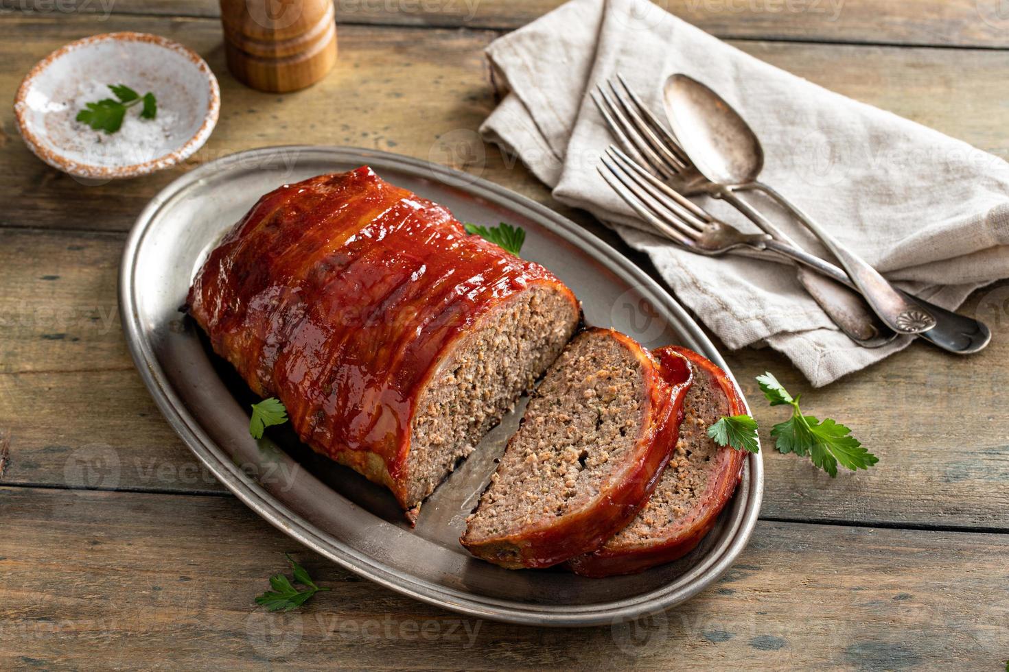 Meatloaf with mashed potatoes and green beans photo