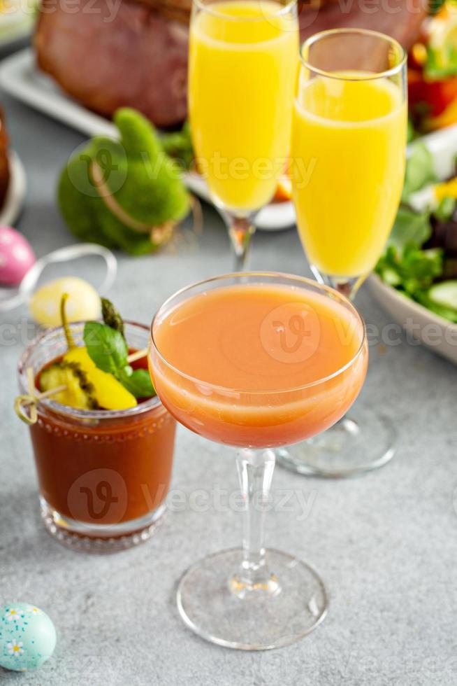 Refreshing cocktails for Easter brunch photo