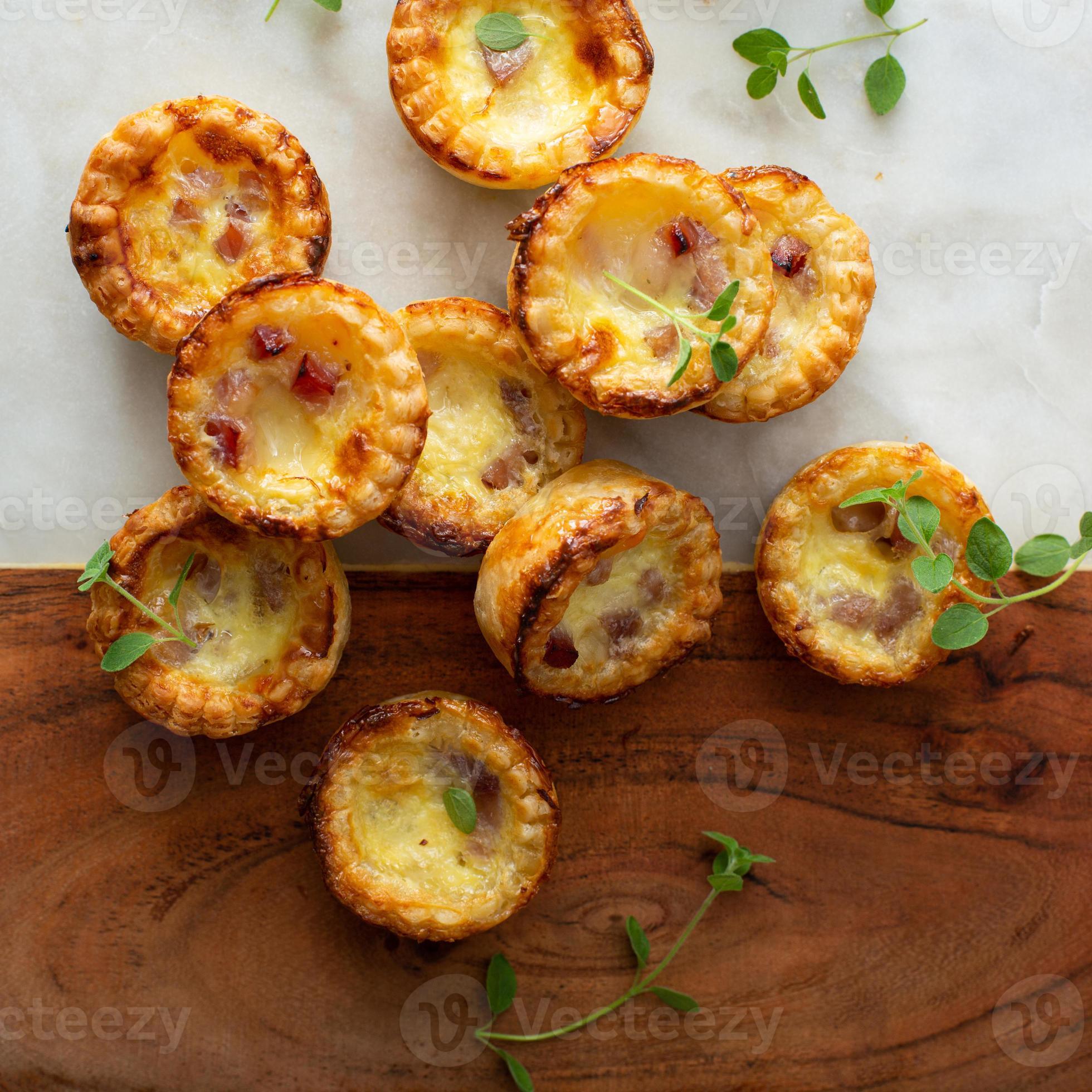 Mini ham and cheese quiches 15945819 Stock Photo at Vecteezy