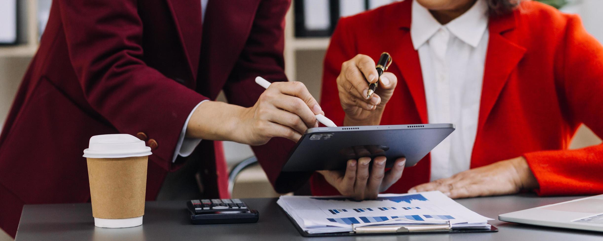 2023 business finance technology and investment concept. Stock Market Investments Funds and Digital Assets. businessman analysing forex trading graph financial data. Business finance background. photo