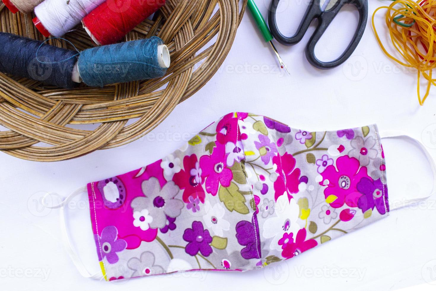 face-covering-pattern-stock-photos-images-and-backgrounds-for-free