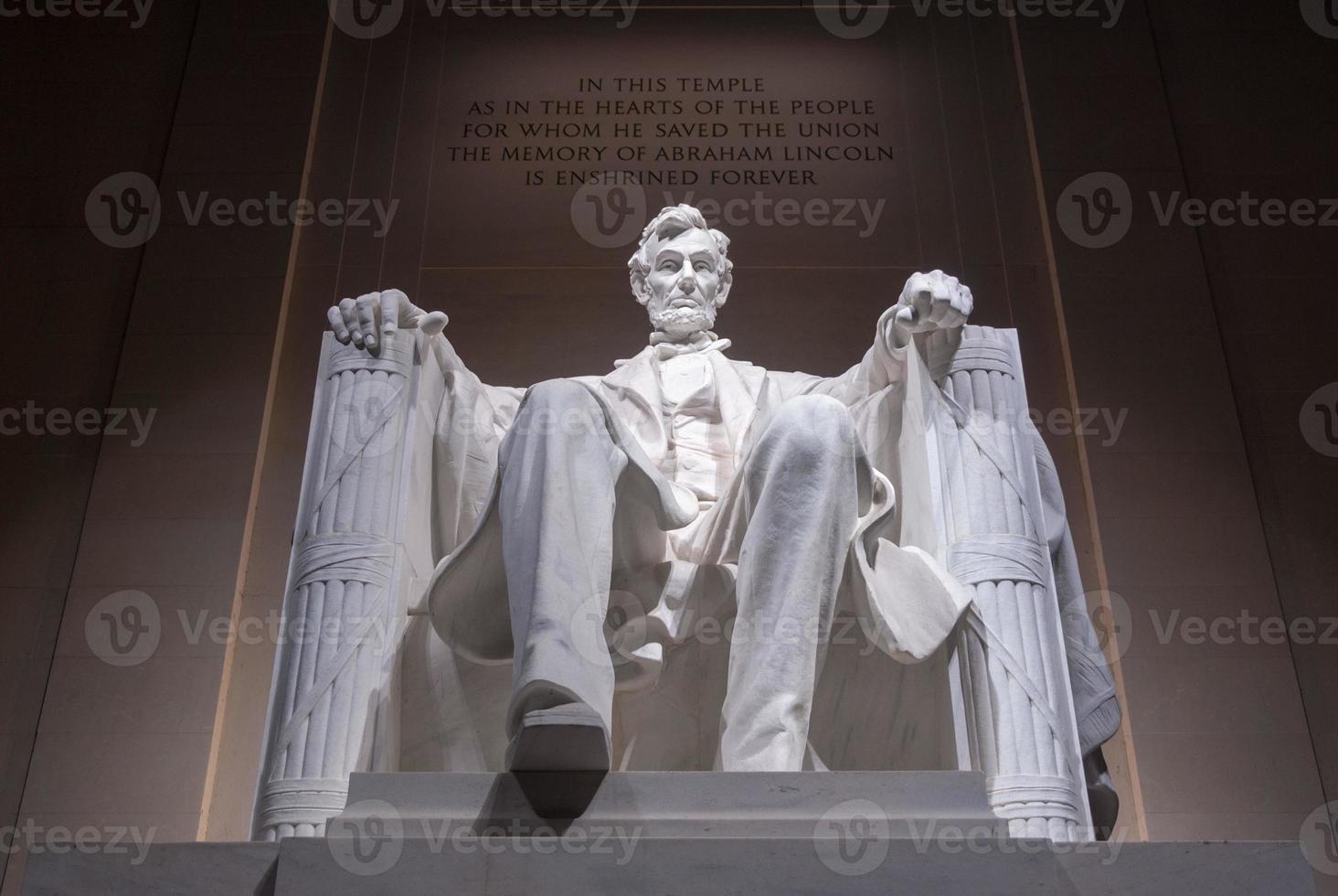 Lincoln Monument in Washington DC at night. photo