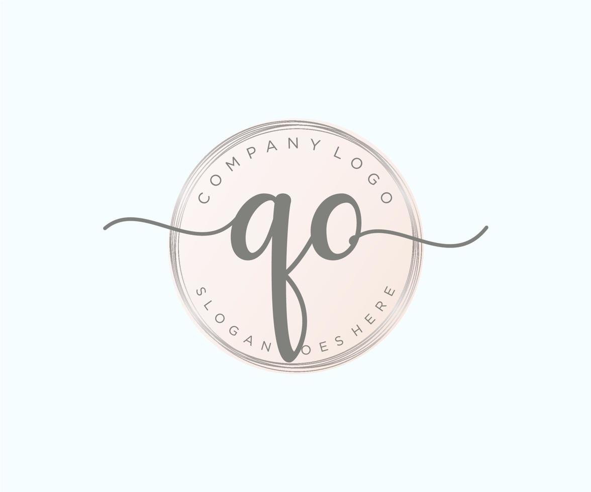 Initial QO feminine logo. Usable for Nature, Salon, Spa, Cosmetic and Beauty Logos. Flat Vector Logo Design Template Element.