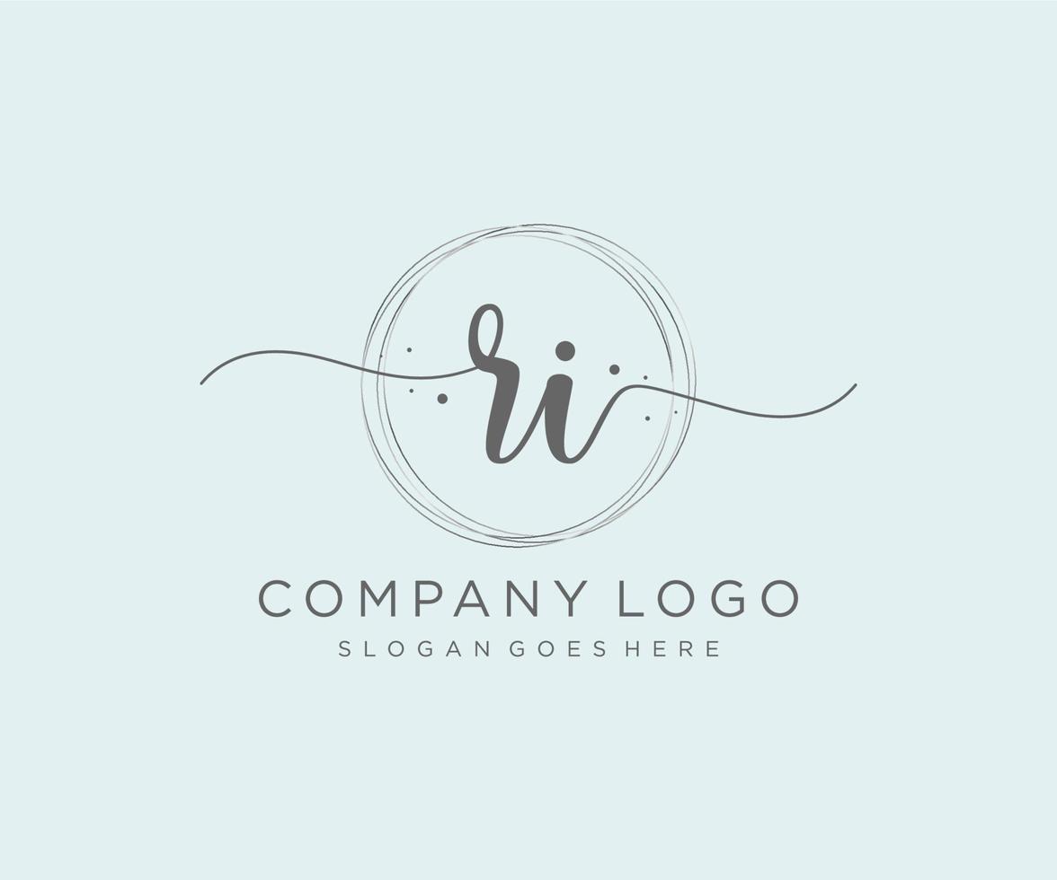 logotipo femenino ri inicial. utilizable para logotipos de naturaleza, salón, spa, cosmética y belleza. elemento de plantilla de diseño de logotipo de vector plano.