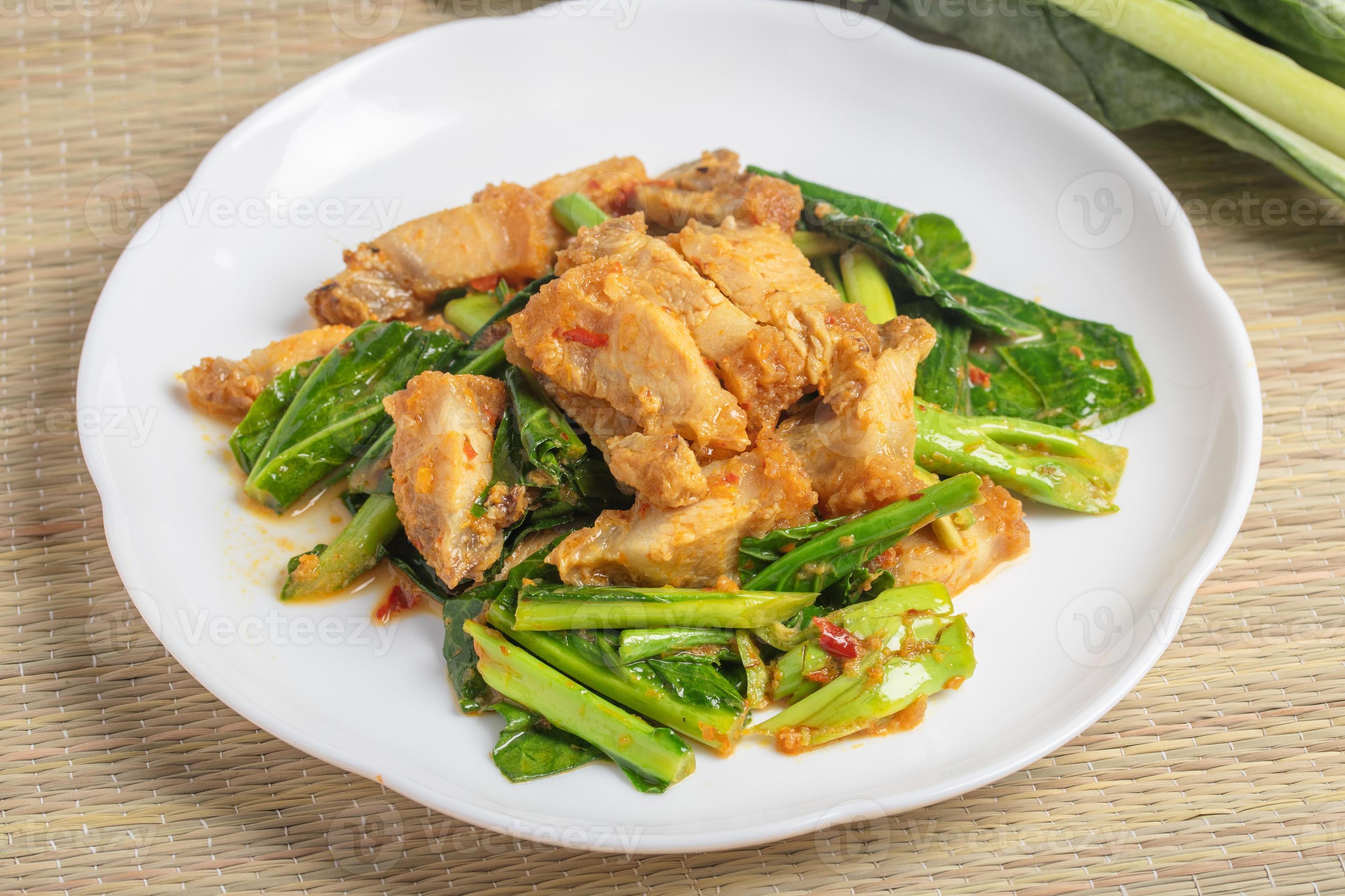 Stir Fried Crispy Pork Belly with Kale and Chili Paste 16022439 Stock