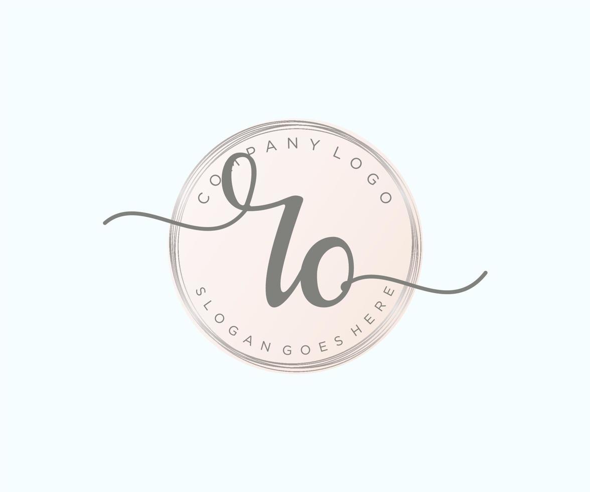 Initial RO feminine logo. Usable for Nature, Salon, Spa, Cosmetic and Beauty Logos. Flat Vector Logo Design Template Element.