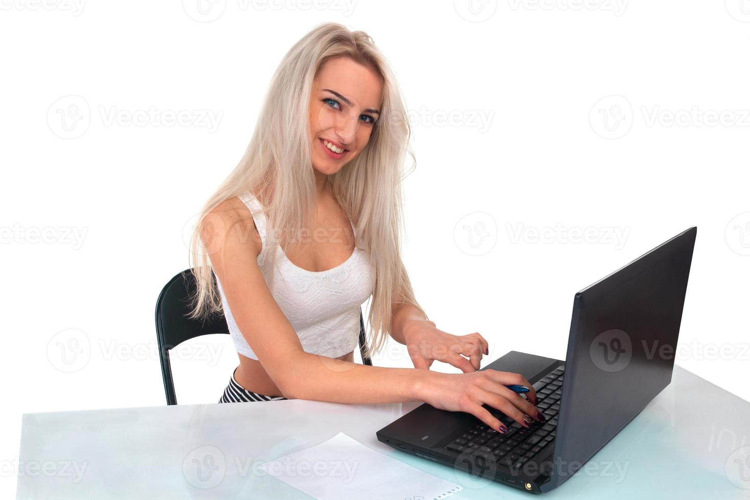 chica con laptop foto