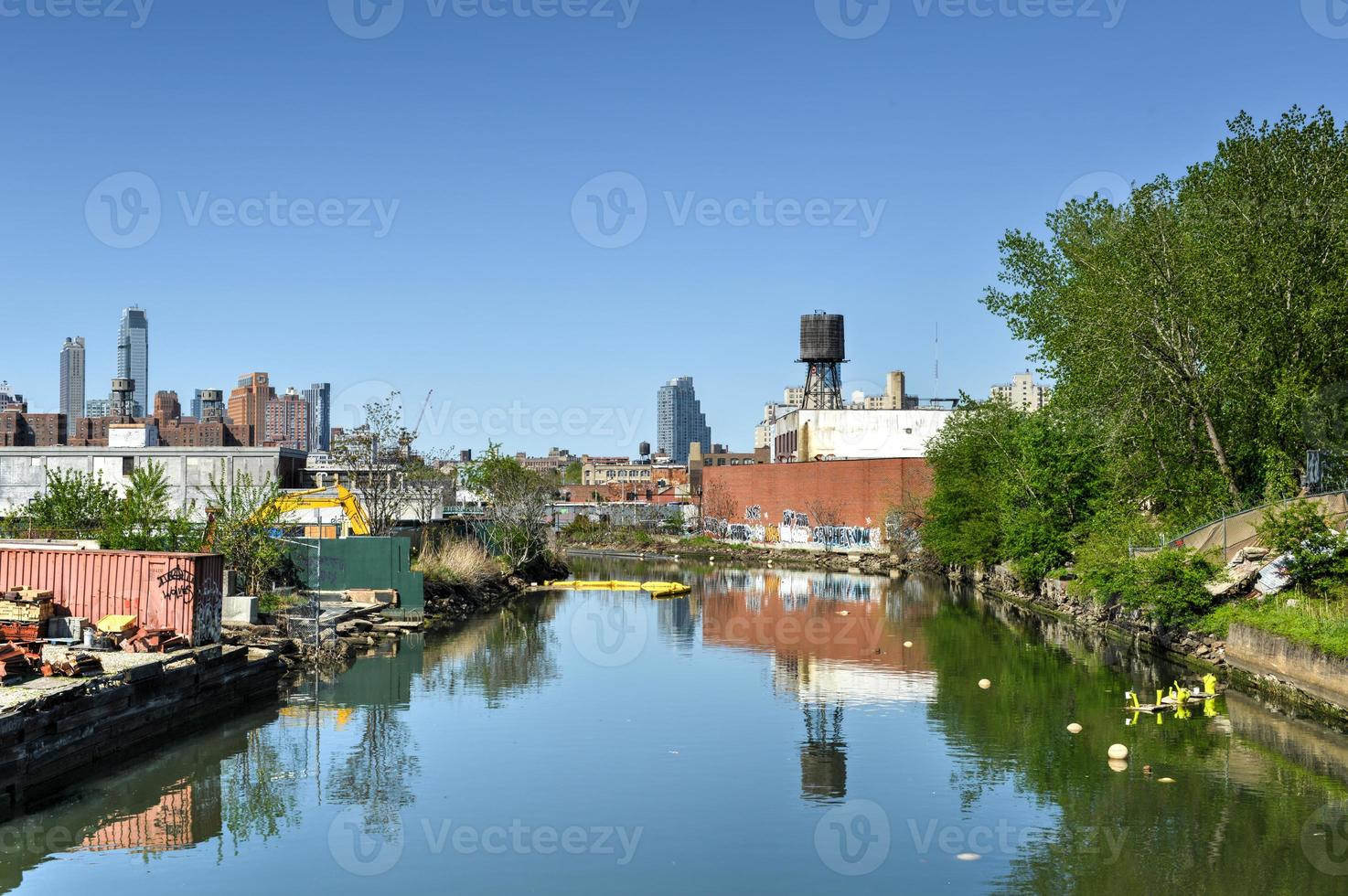 Gowanus Canal, Brooklyn, NY photo