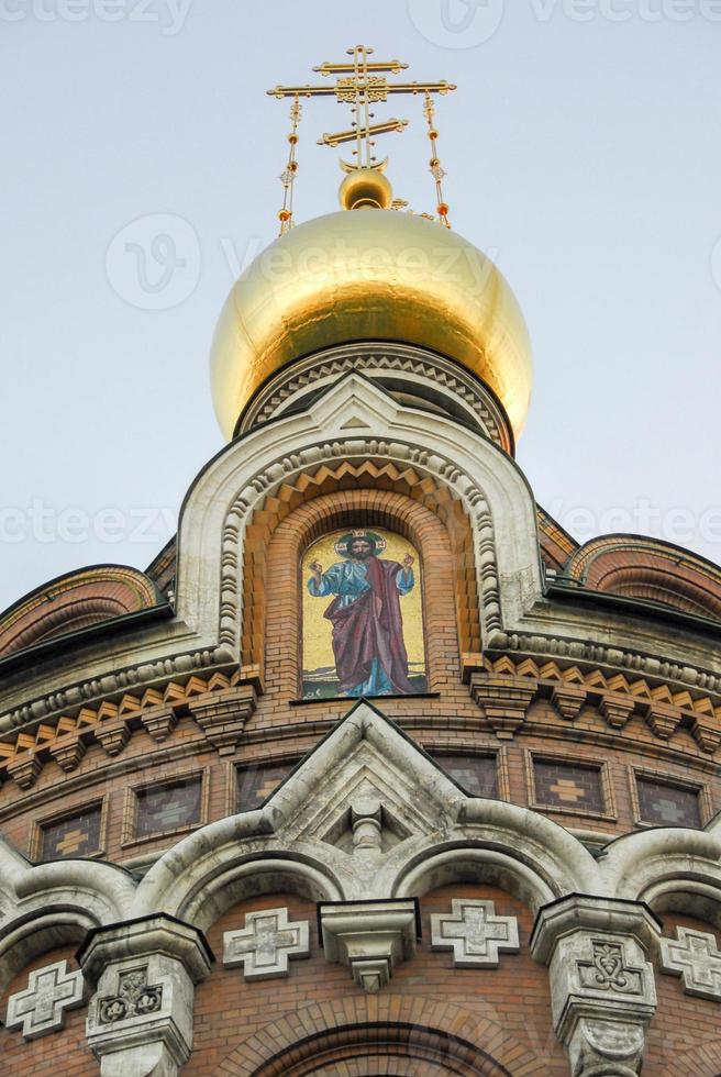 iglesia del salvador sobre la sangre derramada en san petersburgo, rusia foto