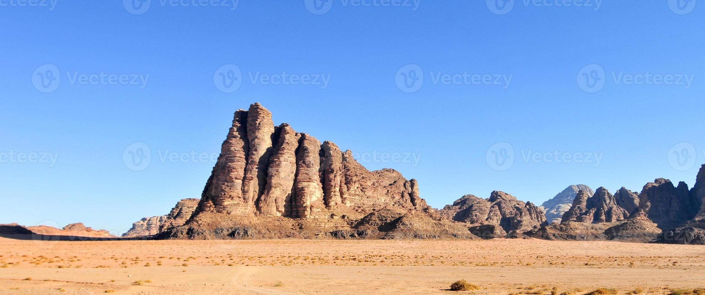 The Seven Pillars of Wisdom in Wadi Rum, Jordan 16102995 Stock Photo at