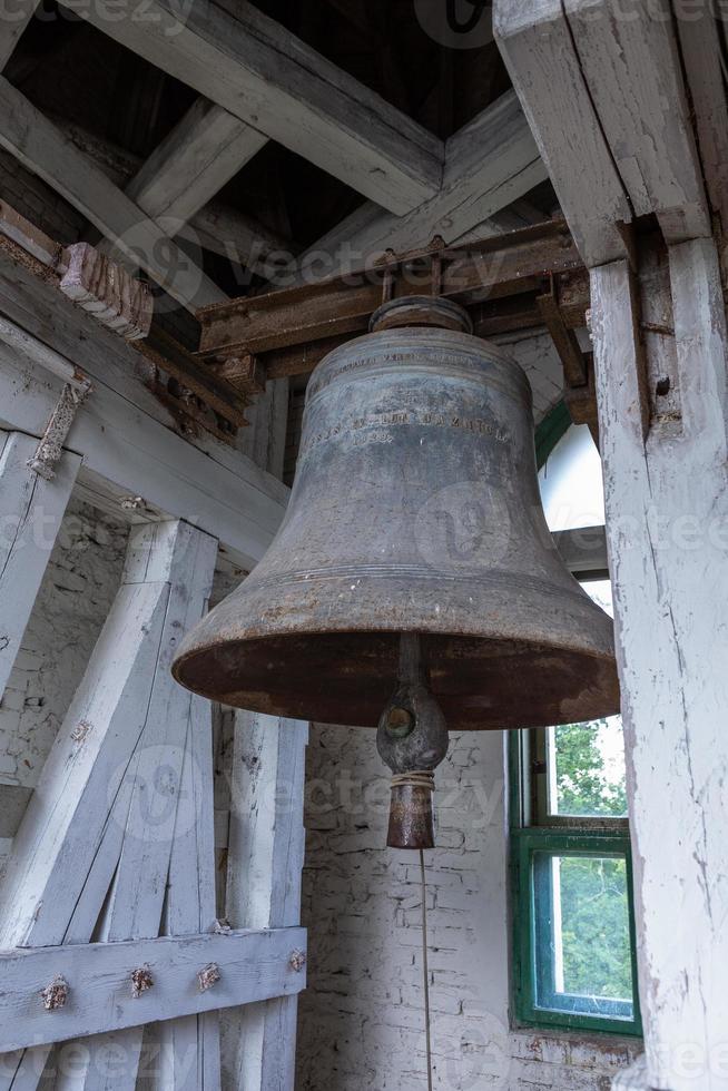 primer plano de la campana de la iglesia foto