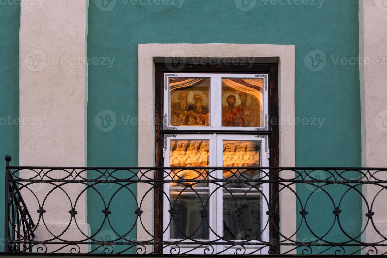 casco antiguo de tallin en la noche de verano foto