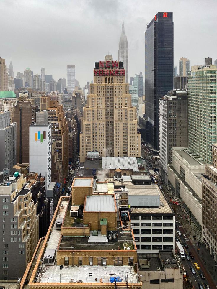 ciudad de nueva york - 13 de diciembre de 2019 - el hotel new yorker, uno de los hoteles más famosos de nueva york, ubicado en la octava avenida en el centro de manhattan. foto